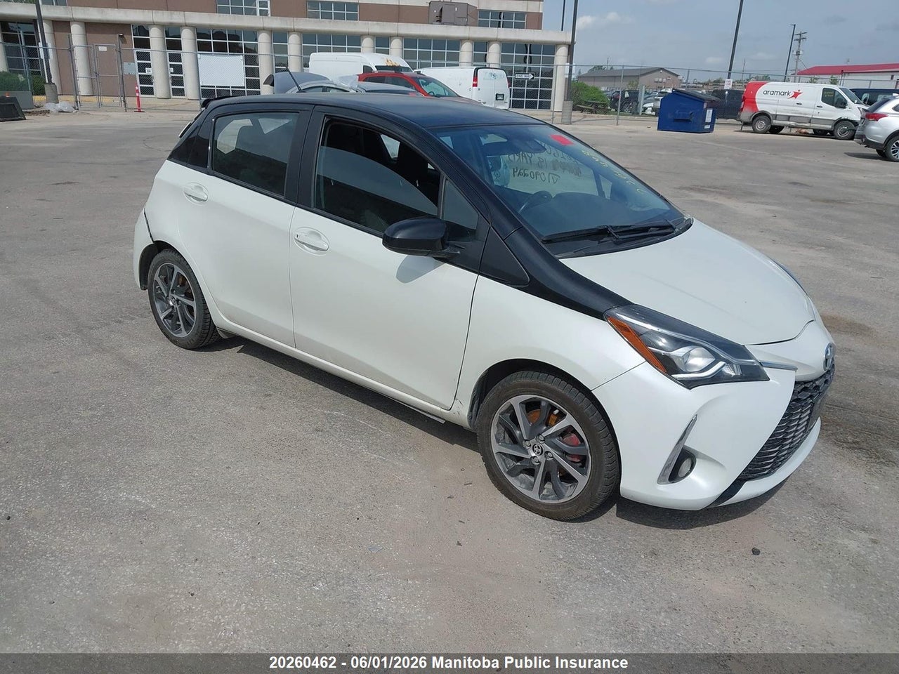 VNKKTUD3XJA090224 · 2018 TOYOTA YARIS SE