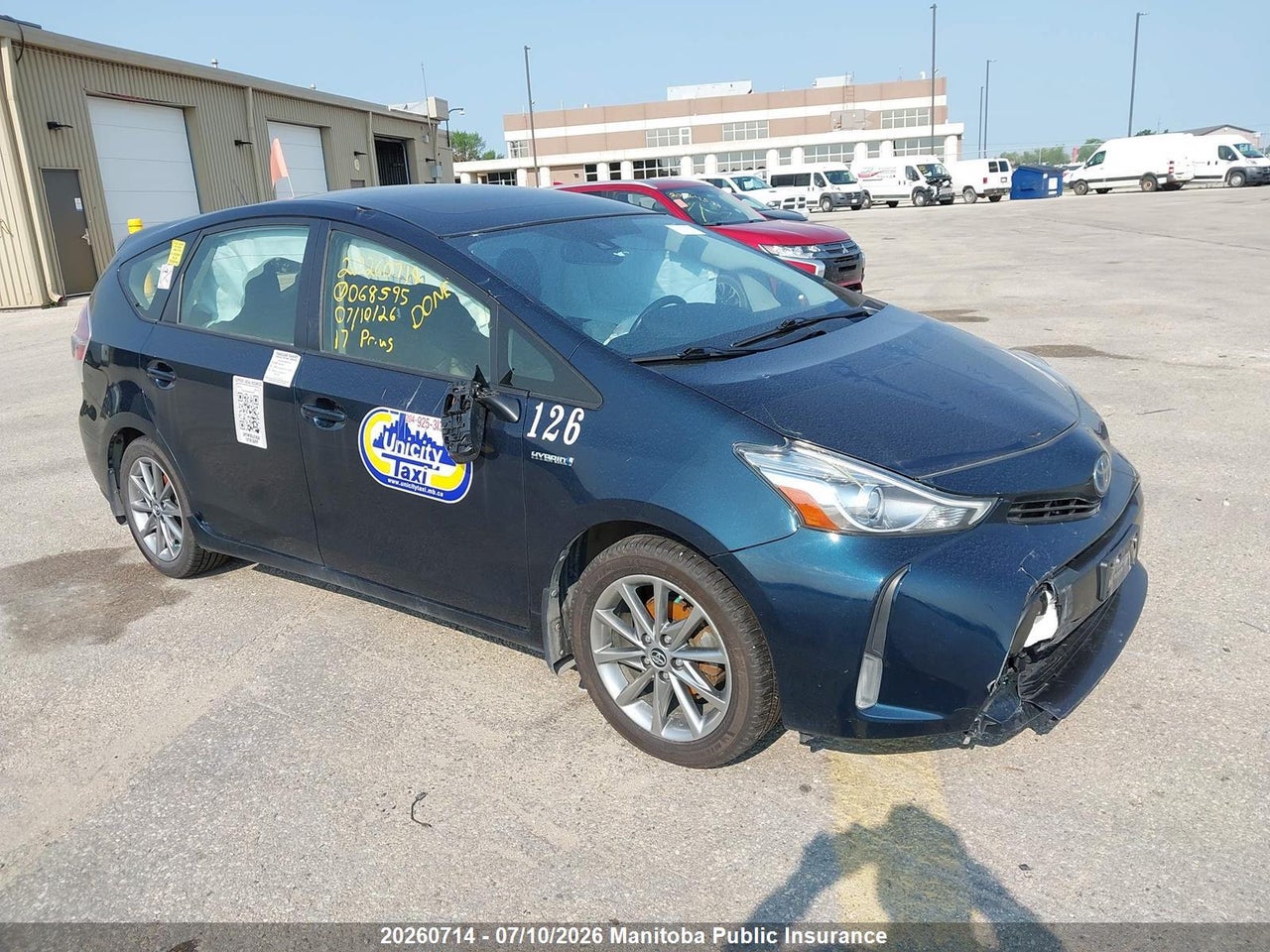 JTDZN3EU5HJ068595 · 2017 TOYOTA PRIUS V