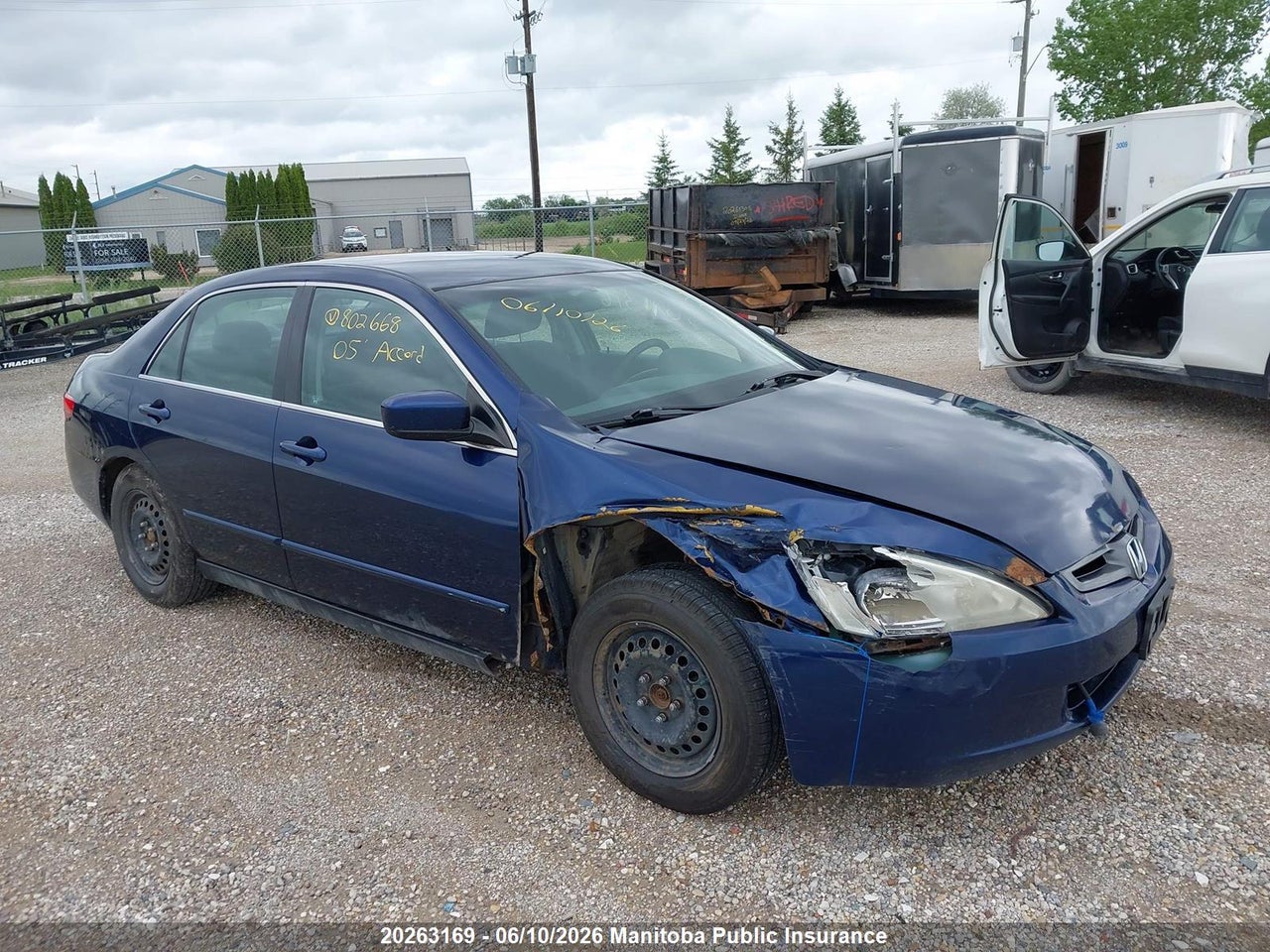 1HGCM56475A802668 · 2005 HONDA ACCORD LX