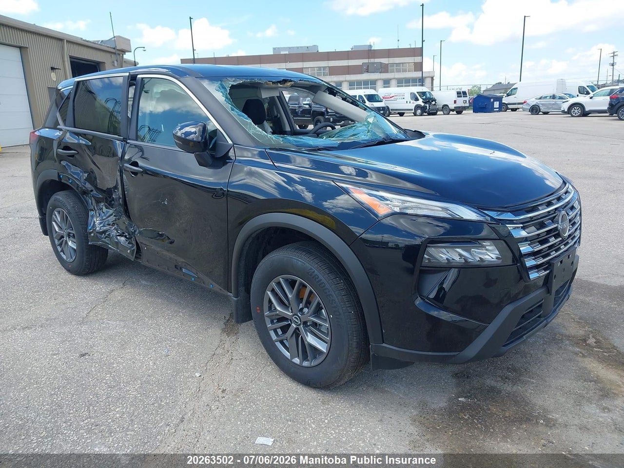 JN8BT3AB2TW085351 · 2026 NISSAN ROGUE S