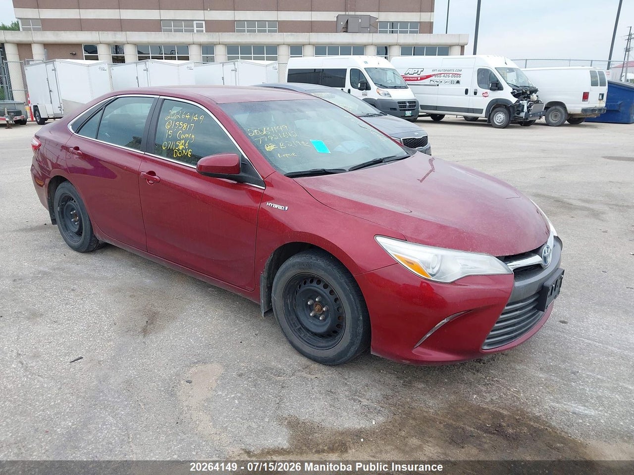 4T1BD1FK9FU155817 · 2015 TOYOTA CAMRY LE HYBRID