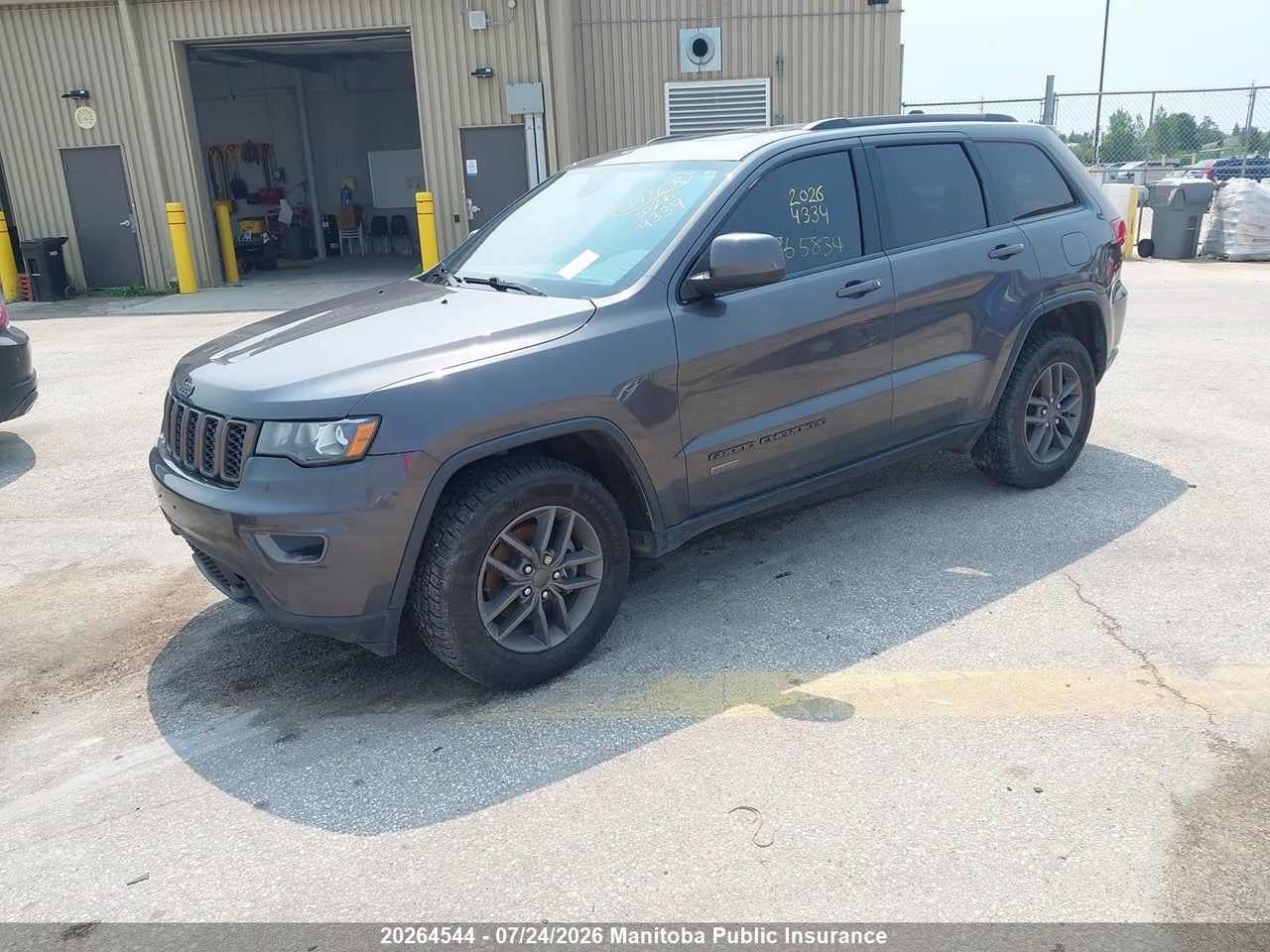 1C4RJFAGXHC707619 · 2017 JEEP GRAND CHEROKEE LAREDO · 2/24