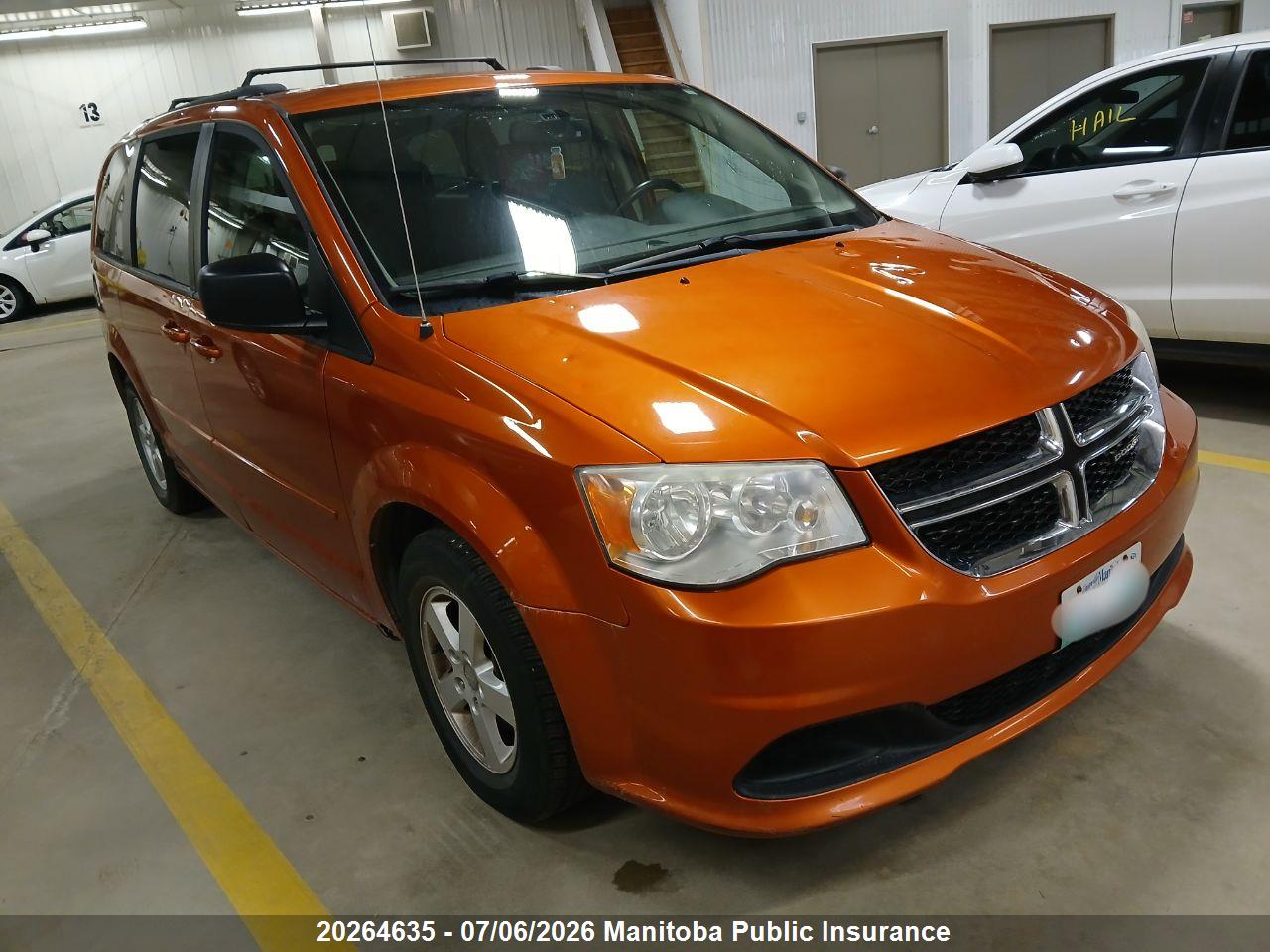 2D4RN4DGXBR740495 · 2011 DODGE GRAND CARAVAN SXT