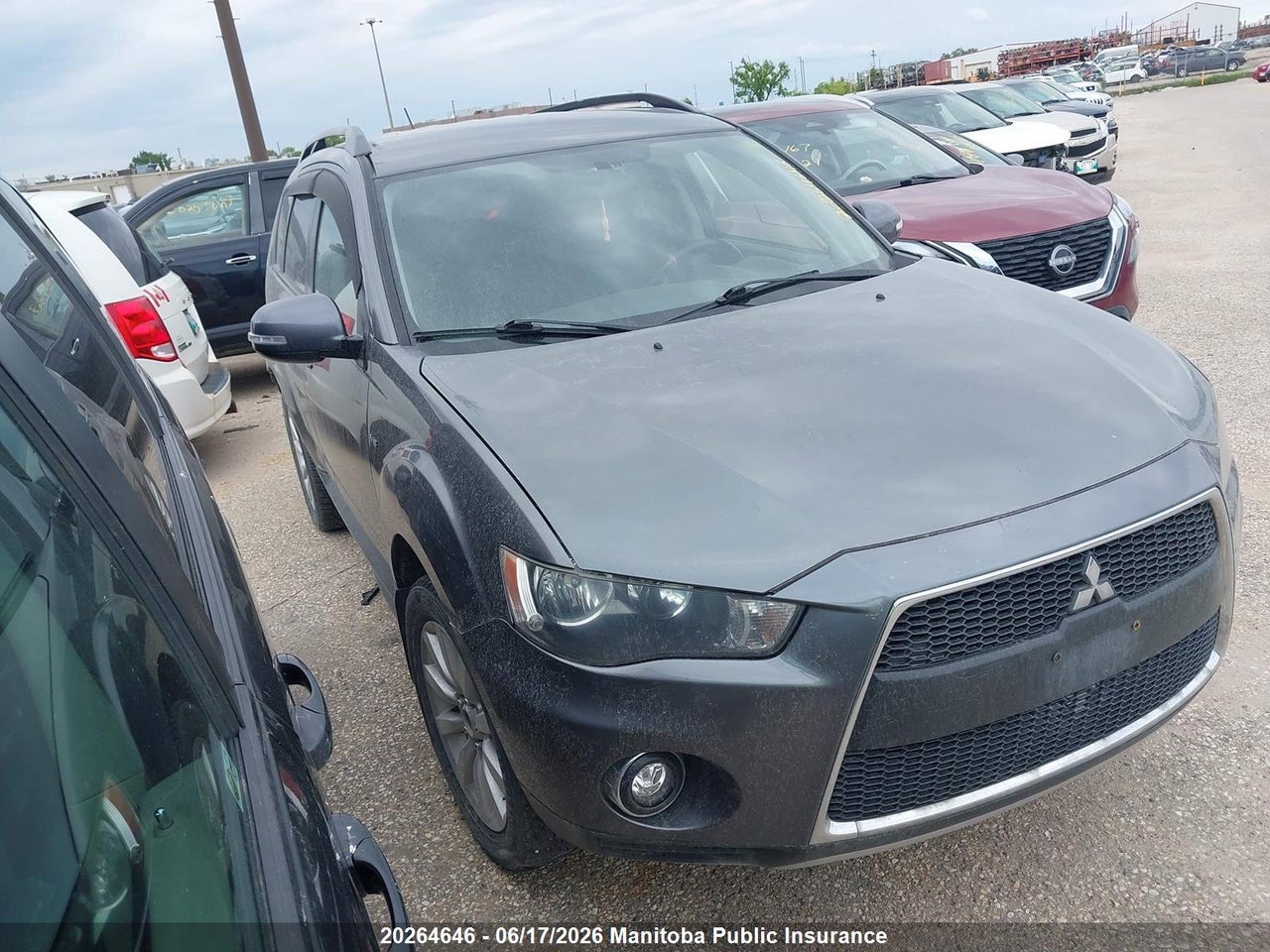 JA4JT3AX4BU609882 · 2011 MITSUBISHI OUTLANDER LS