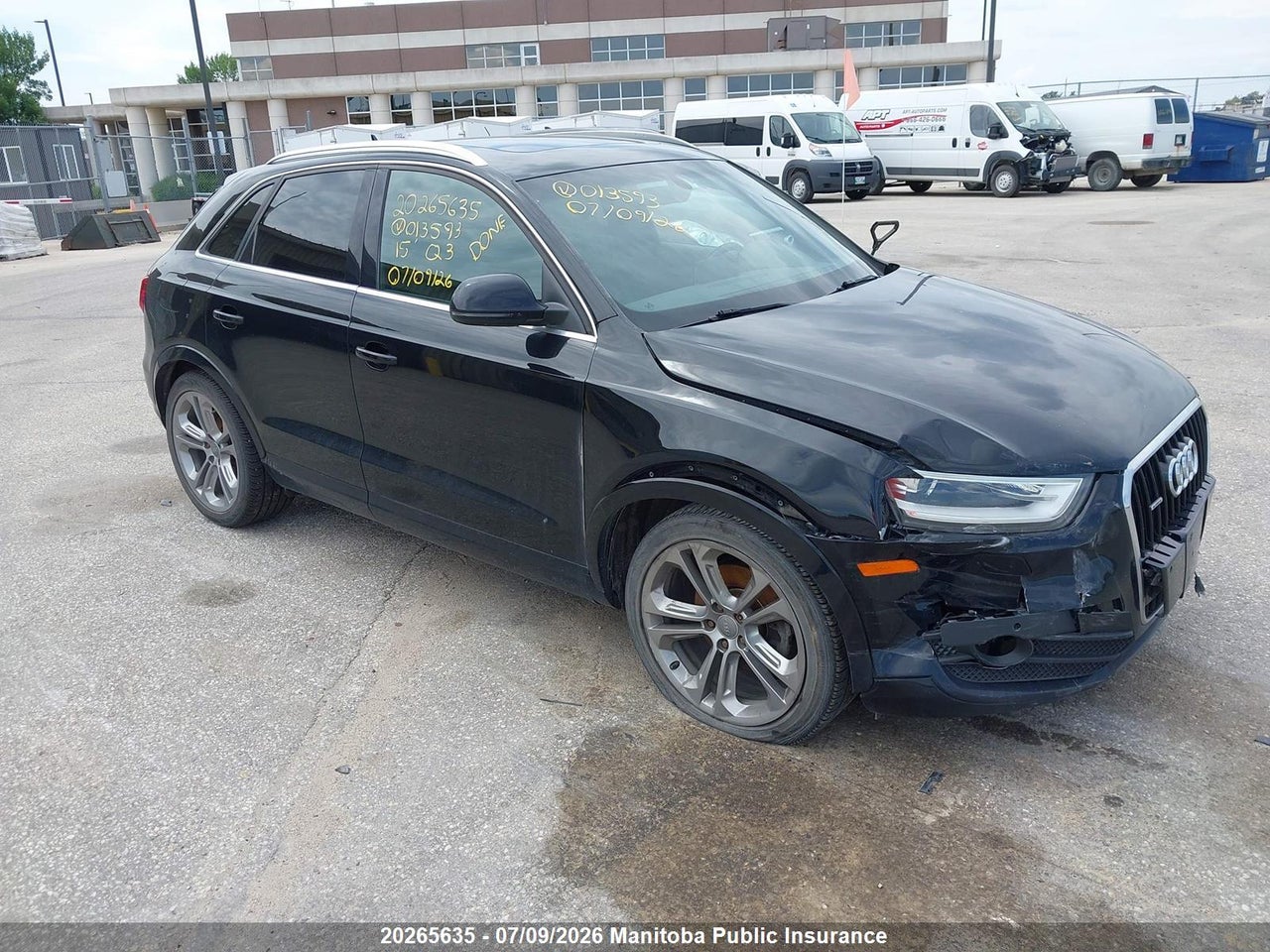 WA1GFEFS4FR013593 · 2015 AUDI Q3