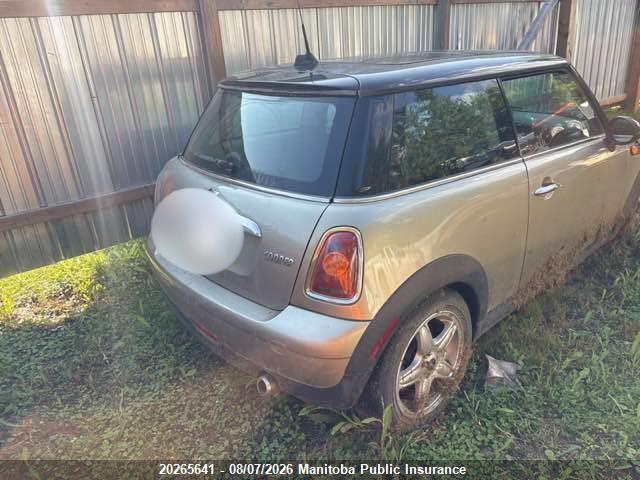 WMWMF33559TW79023 · 2009 MINI COOPER · 4/15