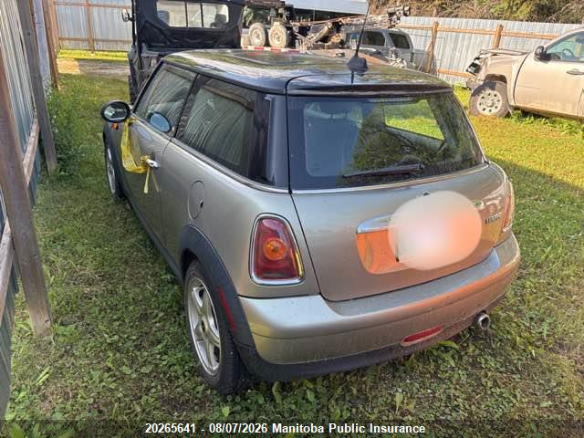 WMWMF33559TW79023 · 2009 MINI COOPER · 3/15