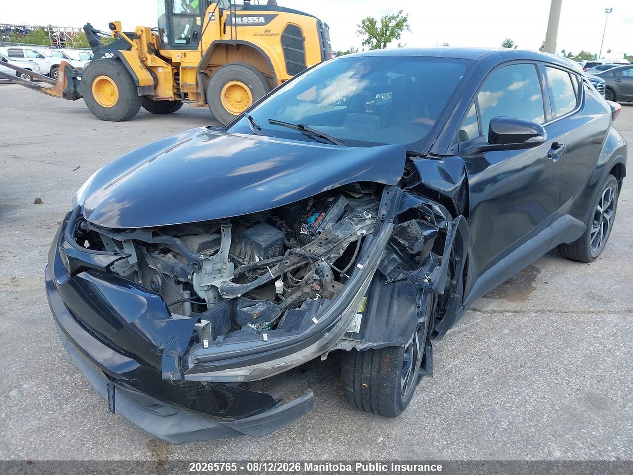 JTNKHMBX4K1036012 · 2019 TOYOTA C-HR XLE · 6/16