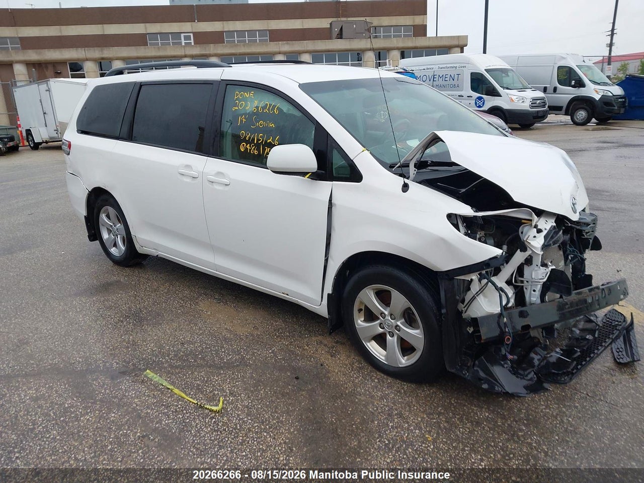 5TDKK3DC0ES486175 · 2014 TOYOTA SIENNA LE V6