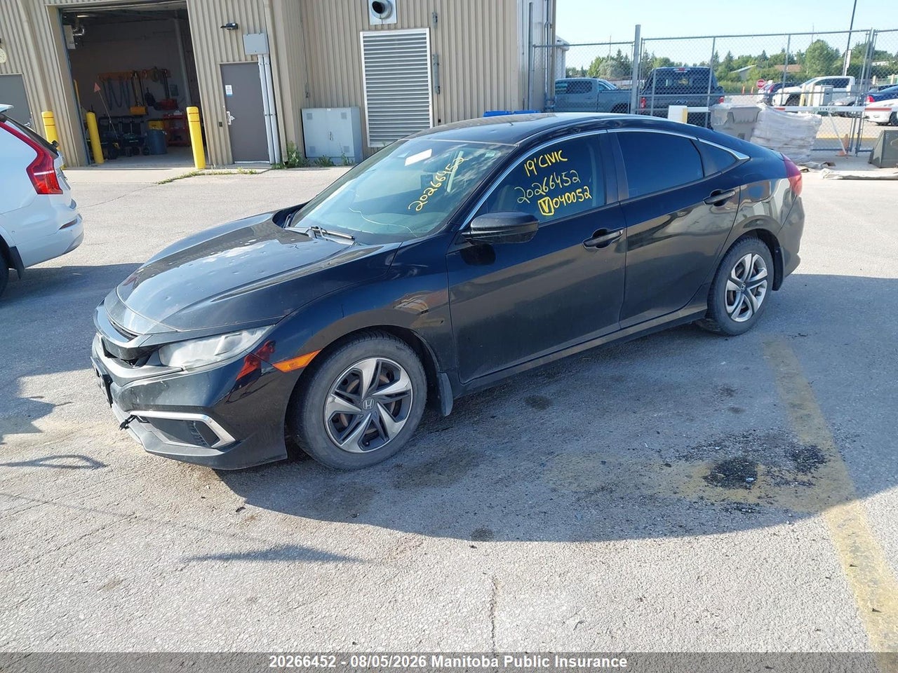 2HGFC2F58KH040052 · 2019 HONDA CIVIC LX · 2/16