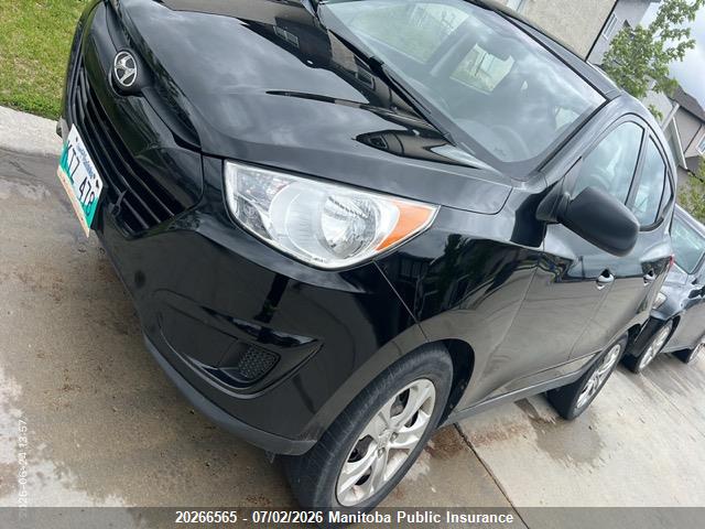 KM8JT3AB4CU441393 · 2012 HYUNDAI TUCSON L