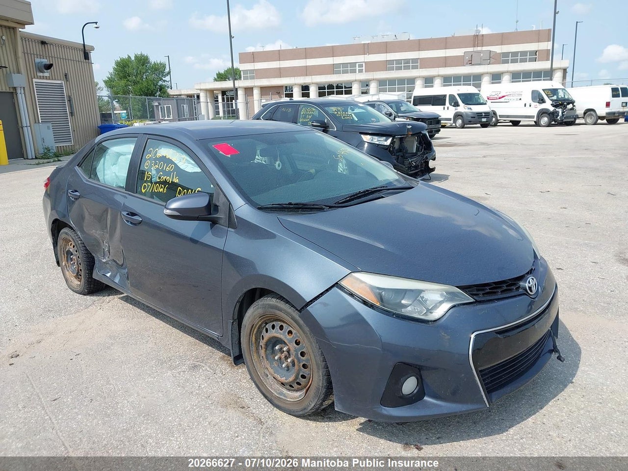 2T1BURHE9FC320160 · 2015 TOYOTA COROLLA S