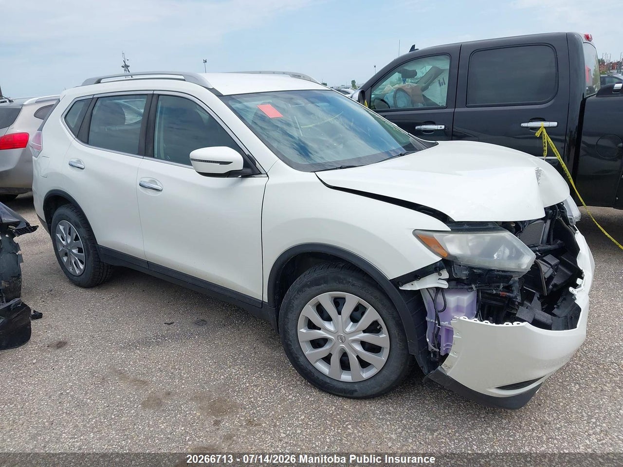5N1AT2MT7GC790574 · 2016 NISSAN ROGUE S