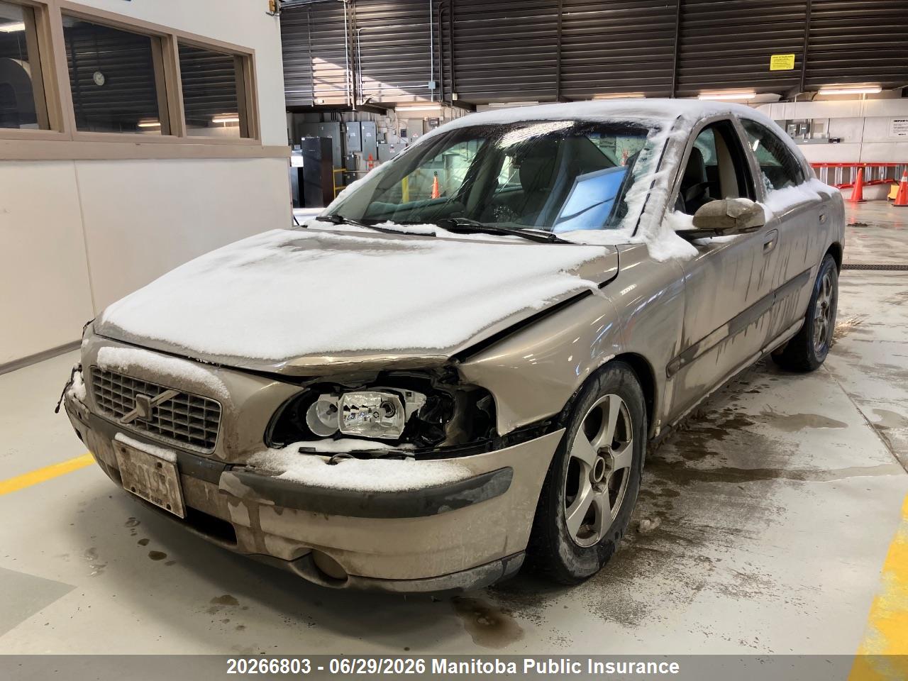 YV1RH59H842372390 · 2004 VOLVO S60 2.5T