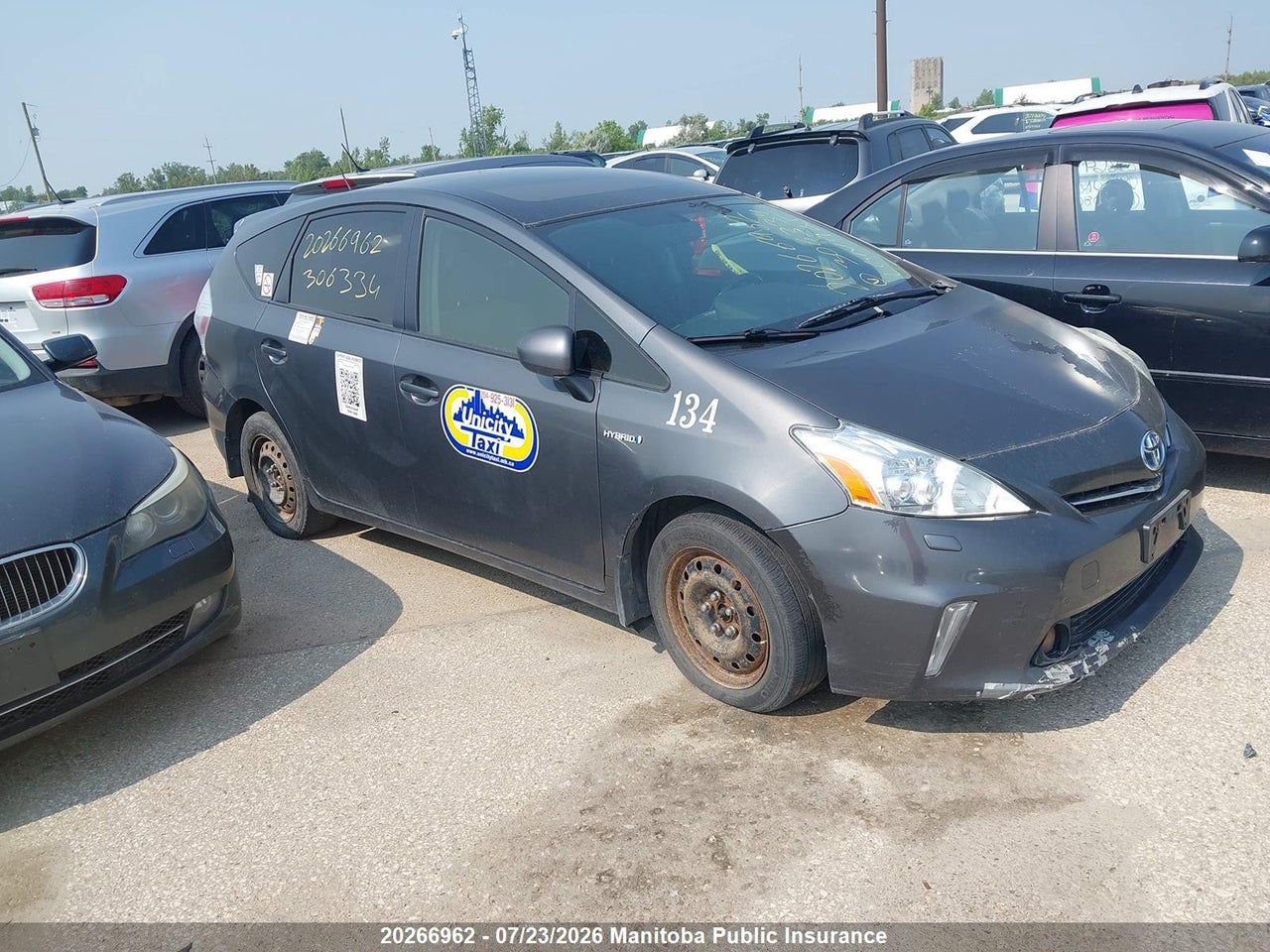 JTDZN3EU7E3306334 · 2014 TOYOTA PRIUS V