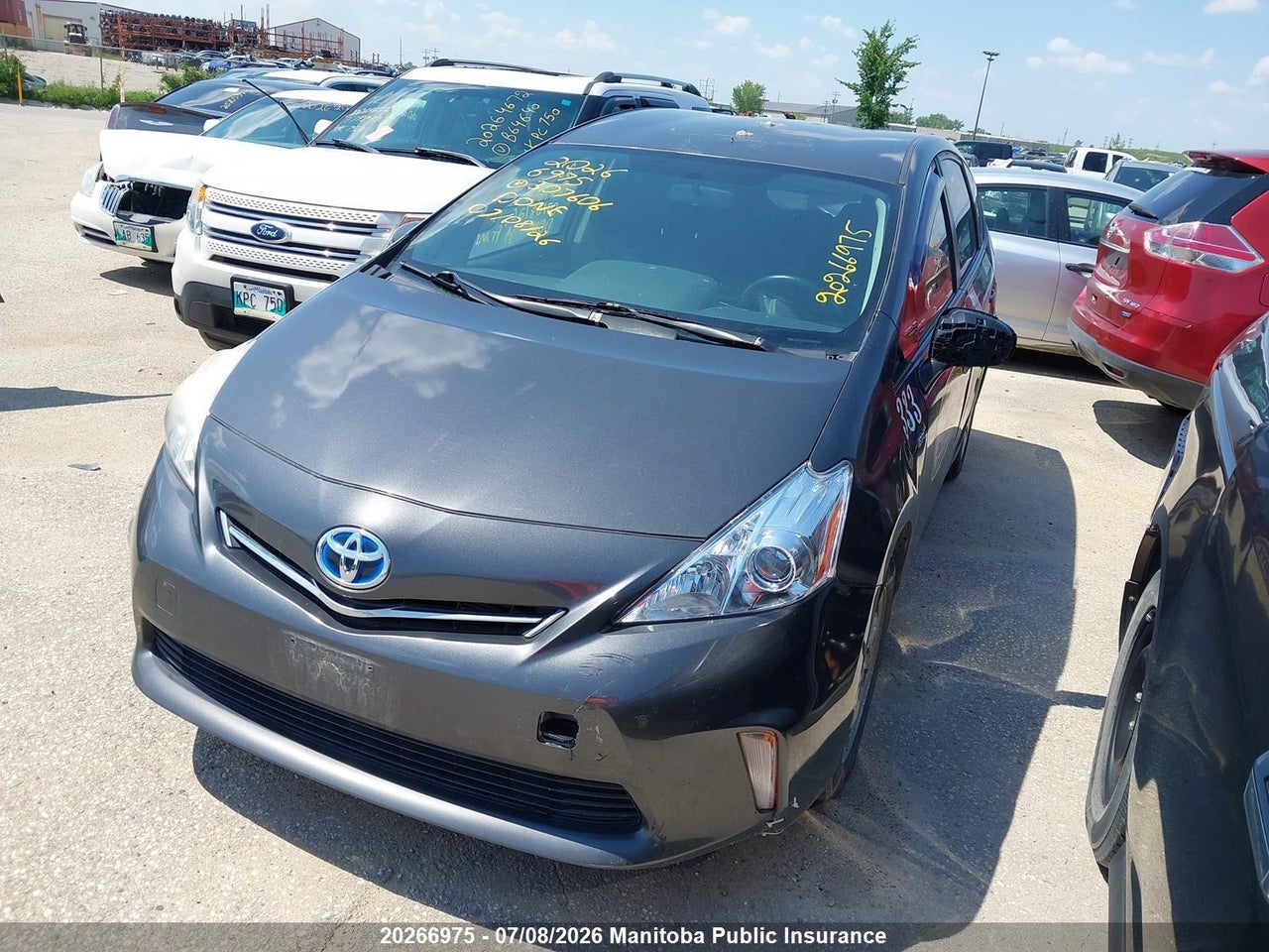 JTDZN3EU8E3307606 · 2014 TOYOTA PRIUS V · 2/18