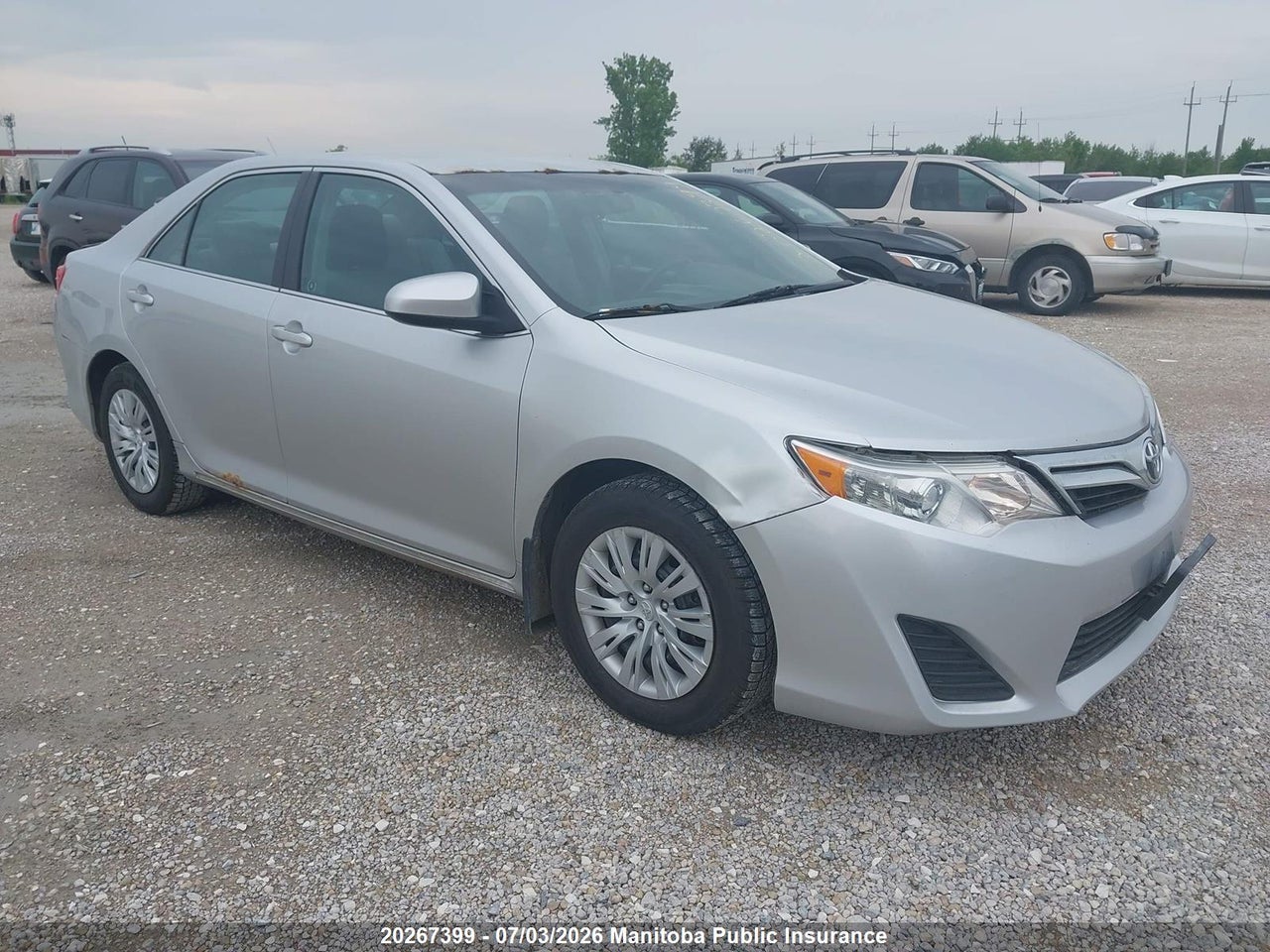 4T1BF1FKXDU656173 · 2013 TOYOTA CAMRY LE