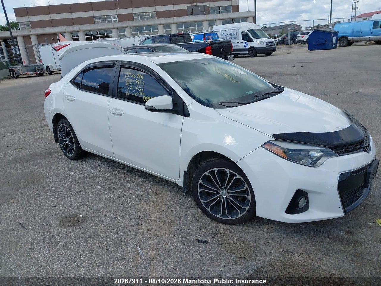 2T1BURHE7FC229985 · 2015 TOYOTA COROLLA S
