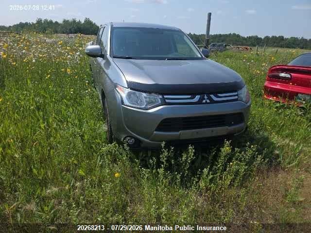 2014 MITSUBISHI OUTLANDER SE