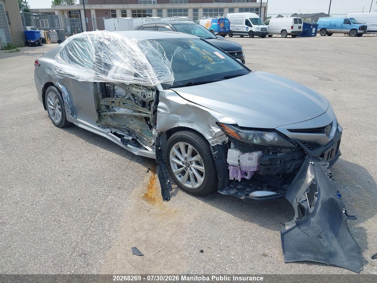 4T1G11AK6NU659018 · 2022 TOYOTA CAMRY SE
