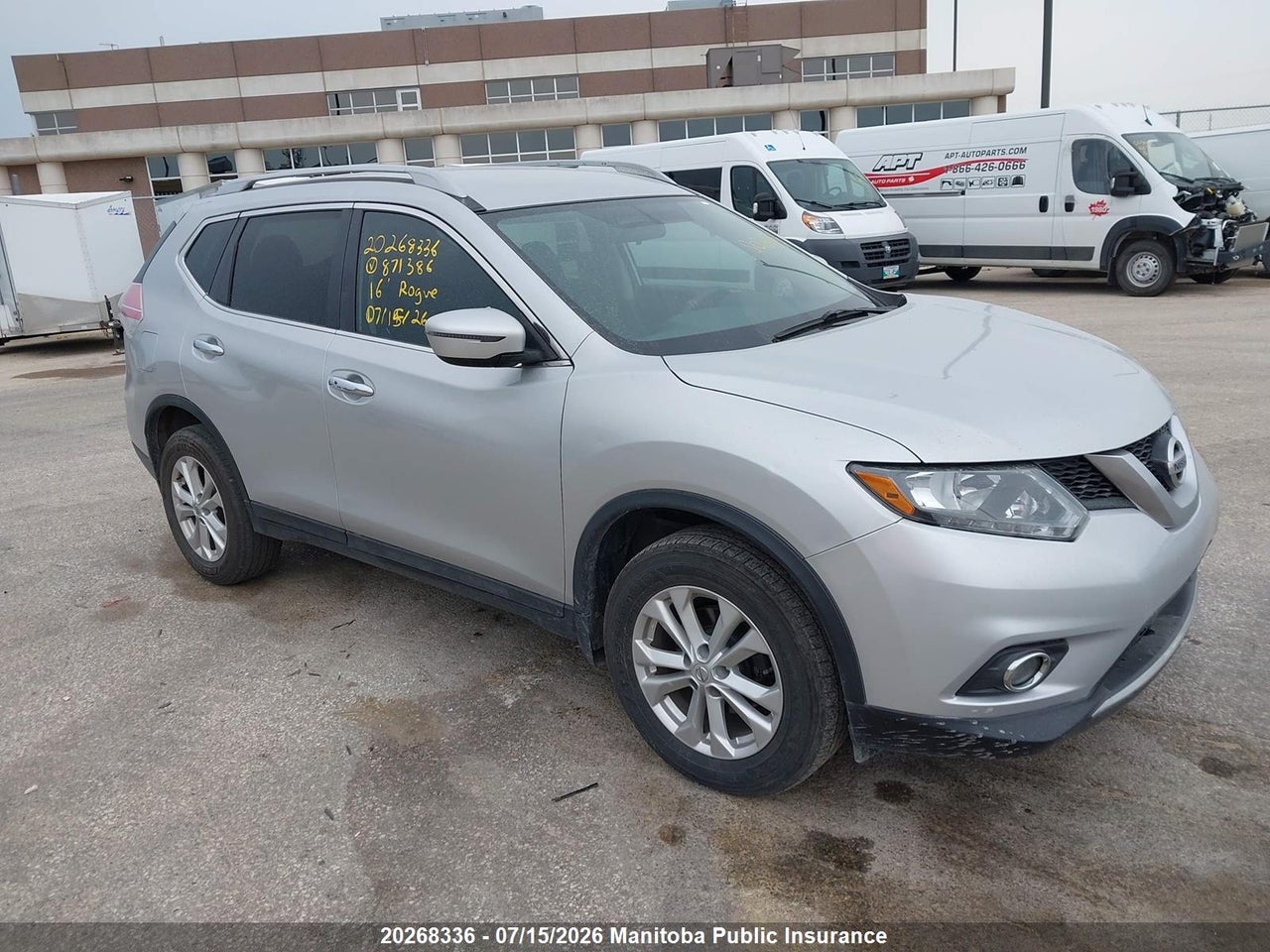 5N1AT2MV4GC871386 · 2016 NISSAN ROGUE SV