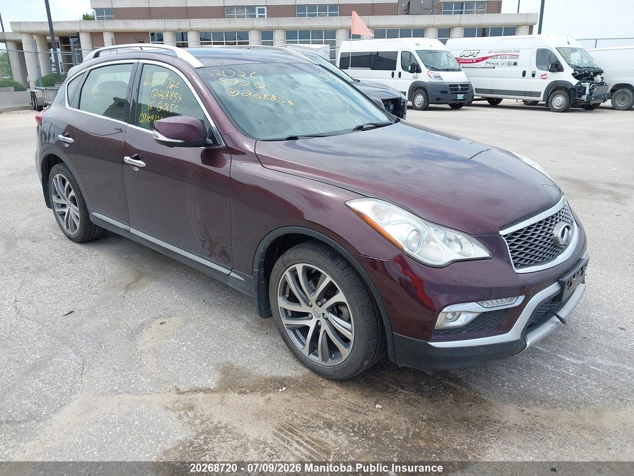 JN1BJ0RR4GM268854 · 2016 INFINITI QX50