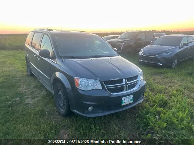 2C4RDGDG8GR240781 · 2016 DODGE GRAND CARAVAN CREW