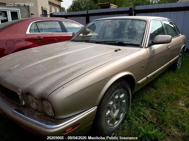 SAJHX1240WC842768 · 1998 JAGUAR XJ8