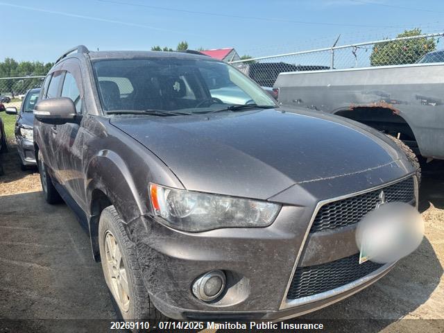 JA4JT3AX3DU604207 · 2013 MITSUBISHI OUTLANDER LS