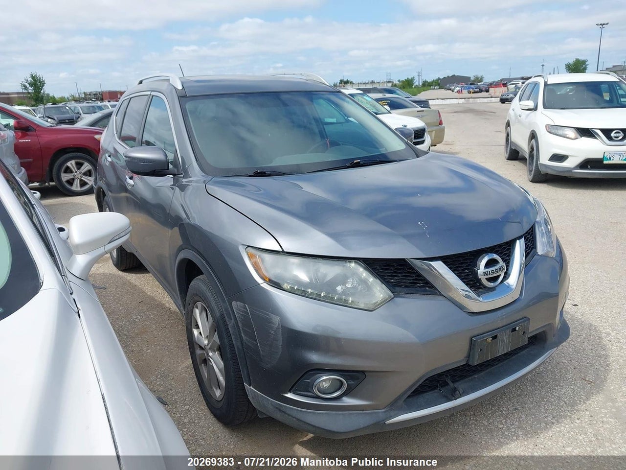 5N1AT2MV7GC733793 · 2016 NISSAN ROGUE SV