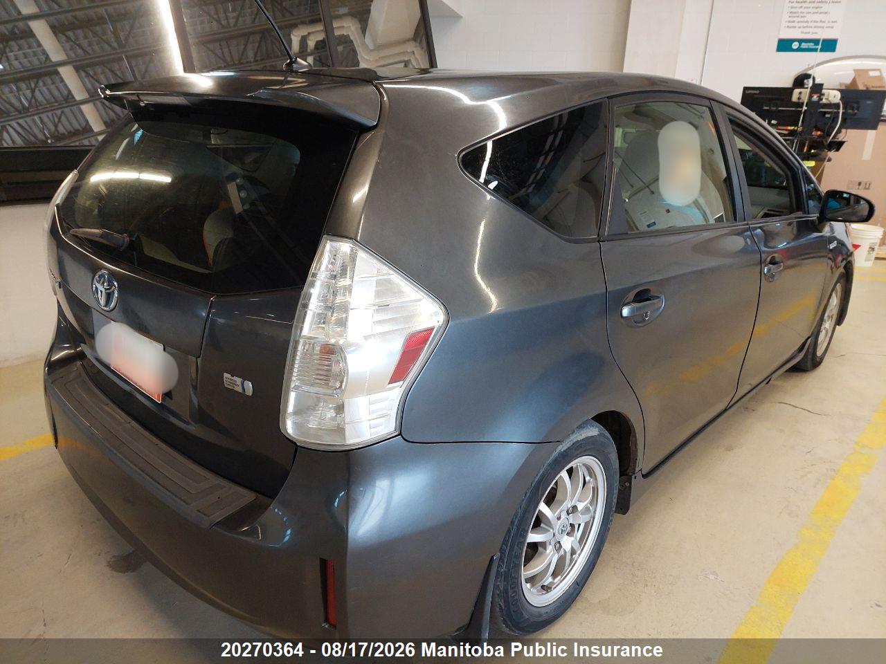 JTDZN3EU8EJ003106 · 2014 TOYOTA PRIUS V · 6/17