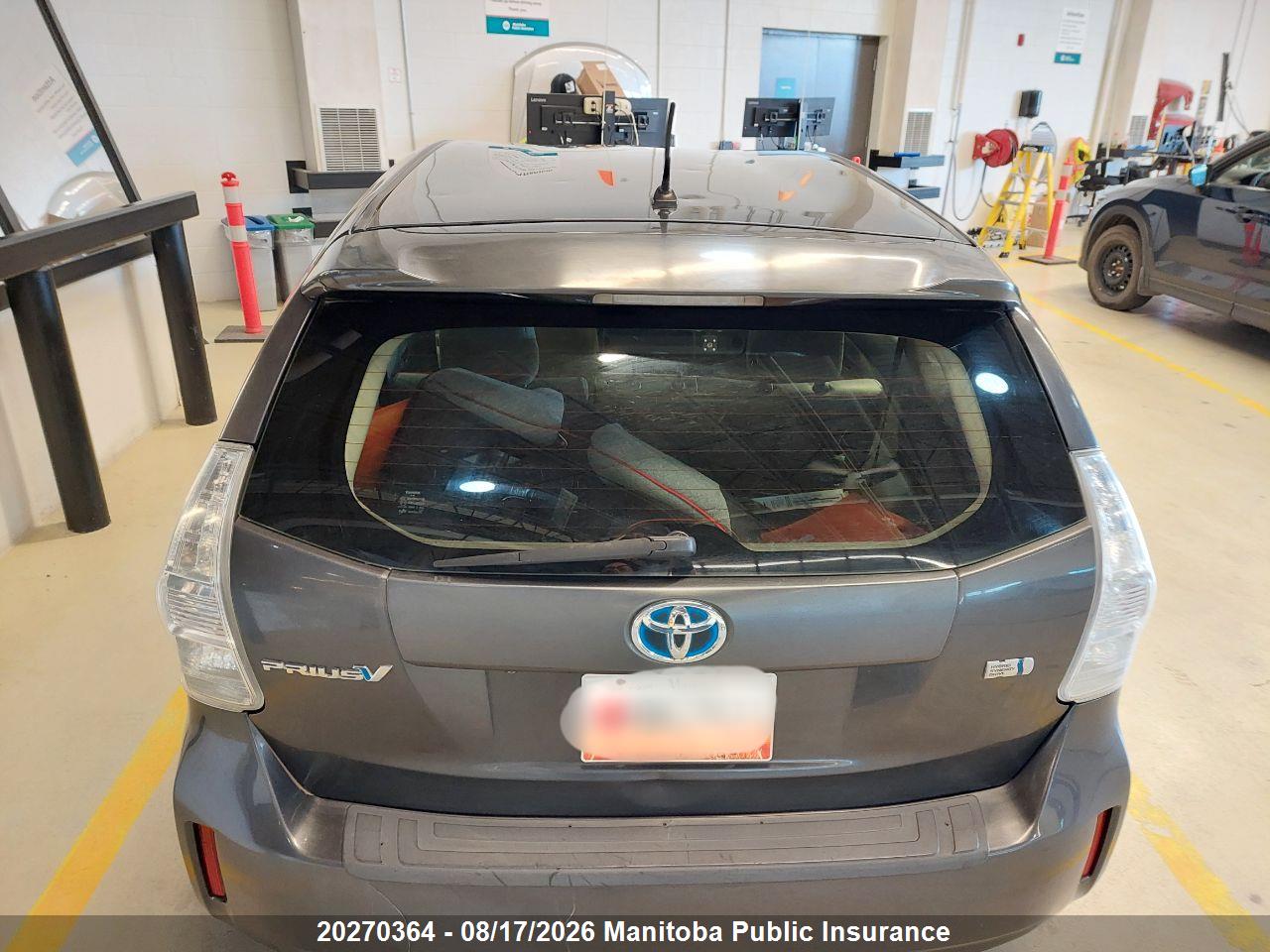 JTDZN3EU8EJ003106 · 2014 TOYOTA PRIUS V · 4/17