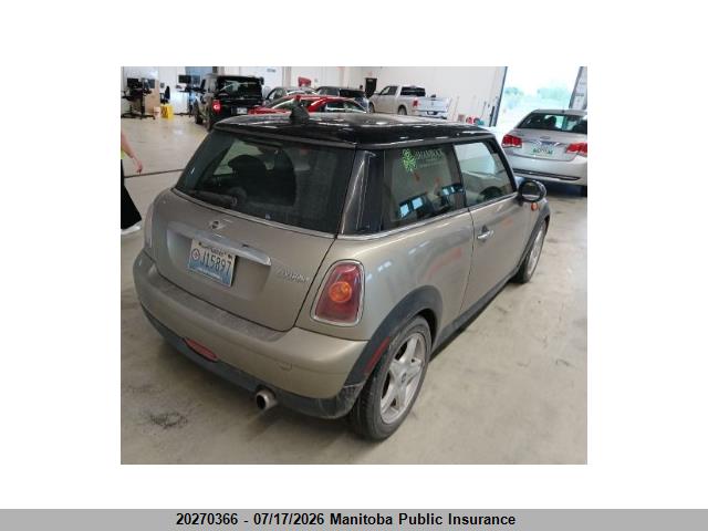 WMWMF33529TW74300 · 2009 MINI COOPER · 5/10