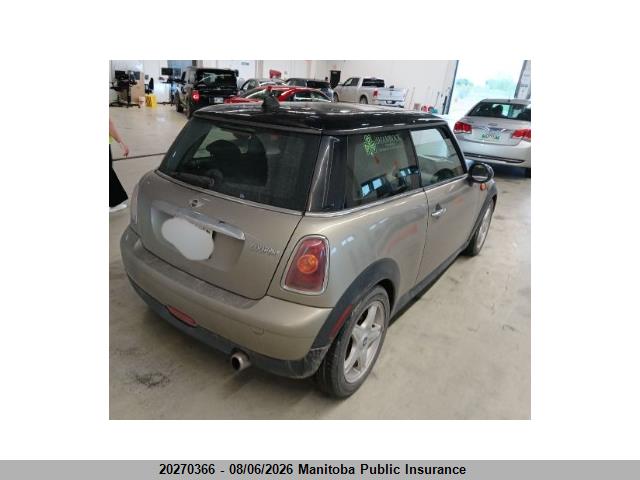 WMWMF33529TW74300 · 2009 MINI COOPER · 3/10