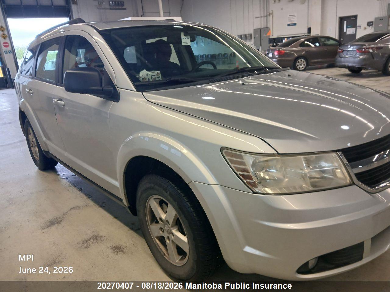 3D4PG4FB3AT236904 · 2010 DODGE JOURNEY SE · 3/9