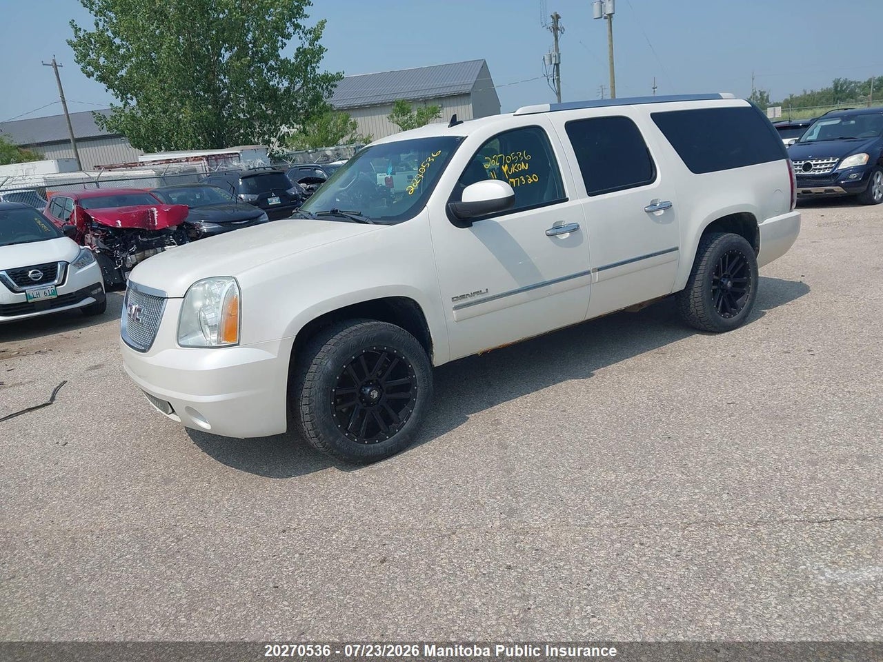 1GKS2MEF9BR177320 · 2011 GMC YUKON XL DENALI · 2/18