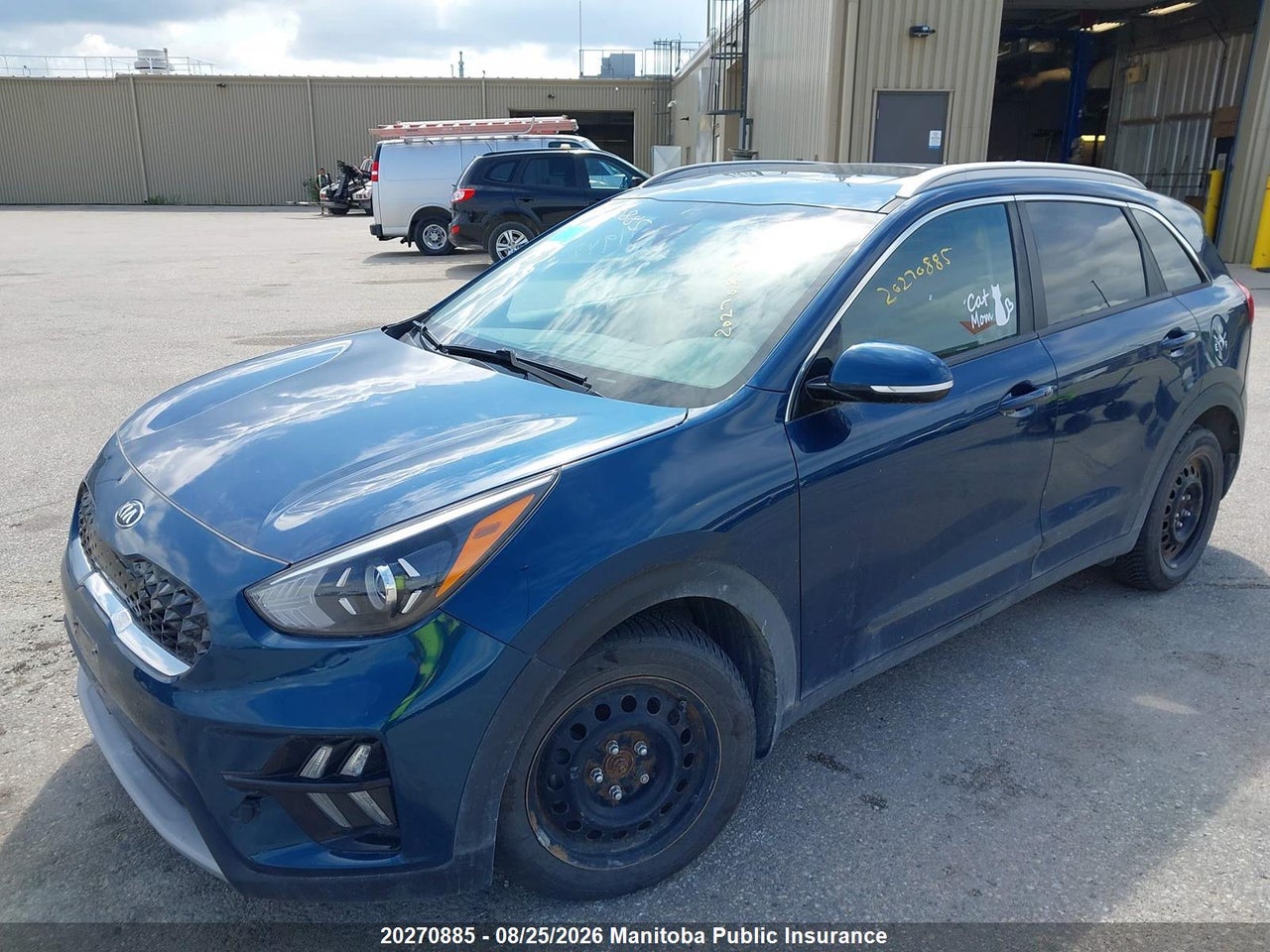 KNDCC3LC2L5445035 · 2020 KIA NIRO EX PREMIUM · 2/16