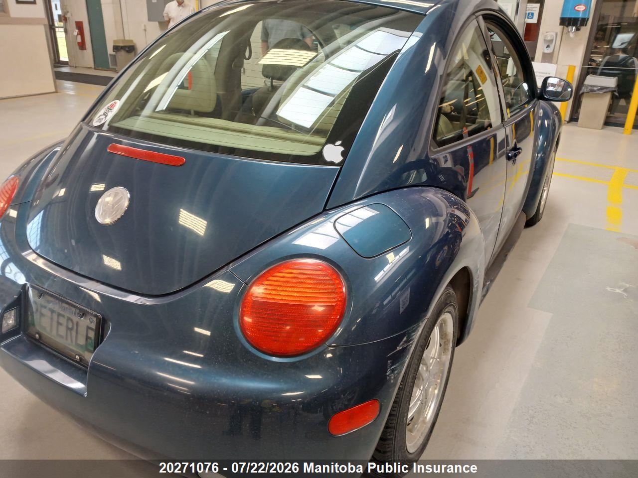 3VWCB21C02M428563 · 2002 VOLKSWAGEN NEW BEETLE GLS · 4/9