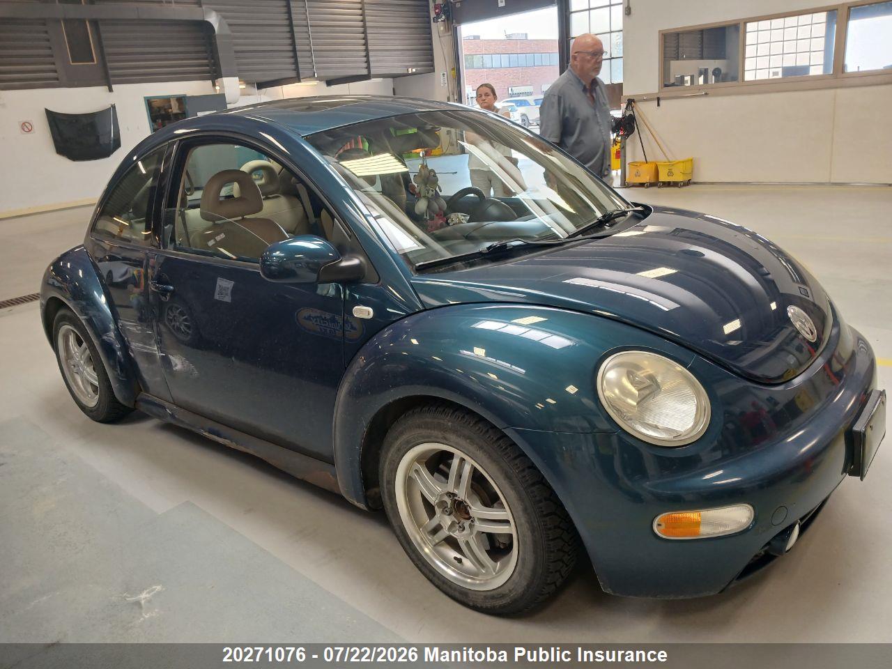 3VWCB21C02M428563 · 2002 VOLKSWAGEN NEW BEETLE GLS