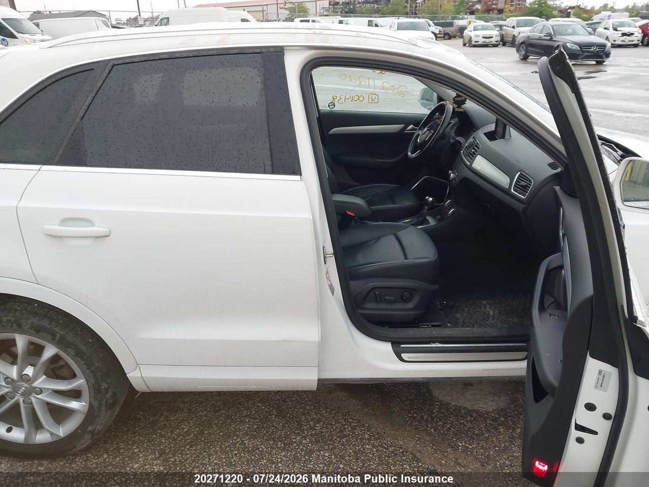 WA1GFEFS9FR001438 · 2015 AUDI Q3 · 5/17