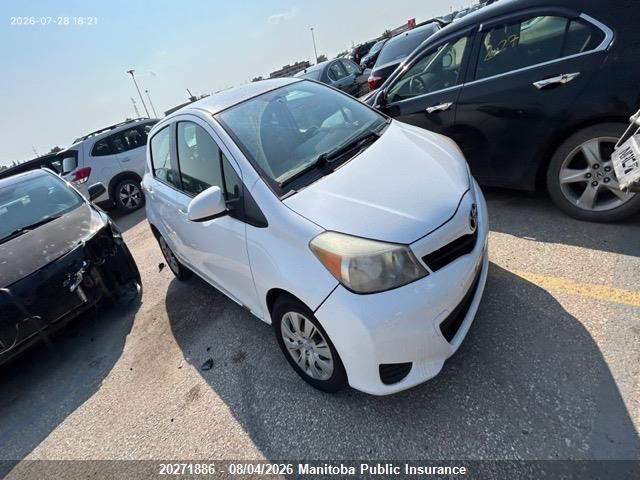 JTDKTUD36CD528943 · 2012 TOYOTA YARIS LE