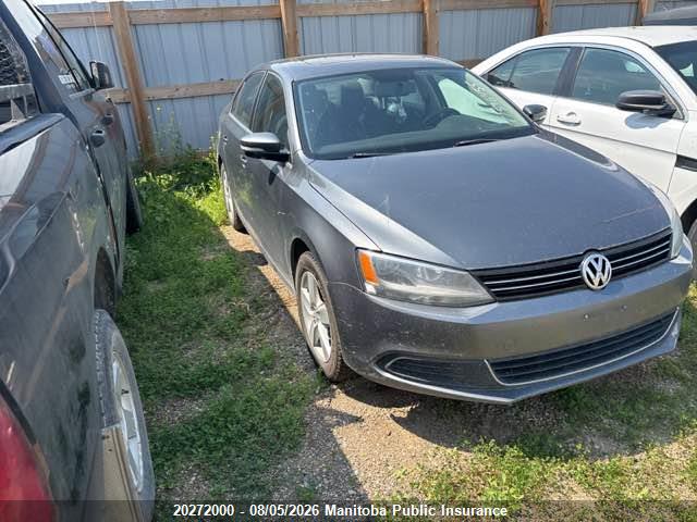 3VWBX7AJ8DM431271 · 2013 VOLKSWAGEN JETTA 2.5