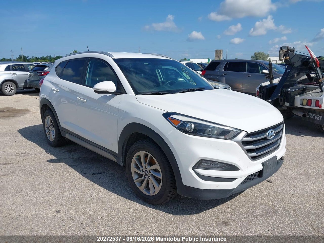 KM8J3CA48HU359692 · 2017 HYUNDAI TUCSON