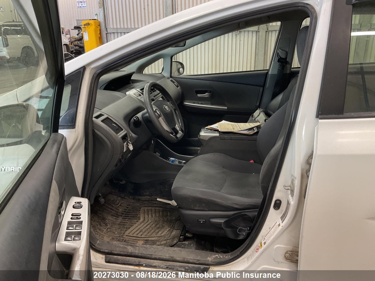JTDZN3EU3D3254215 · 2013 TOYOTA PRIUS V · 5/11