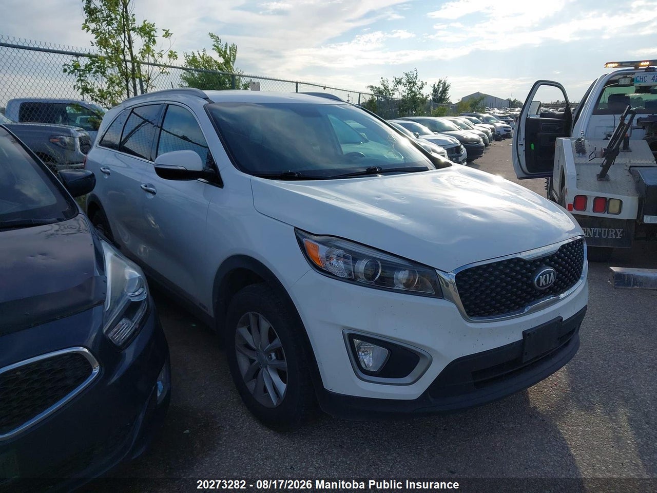 5XYPGDA39JG383149 · 2018 KIA SORENTO LX