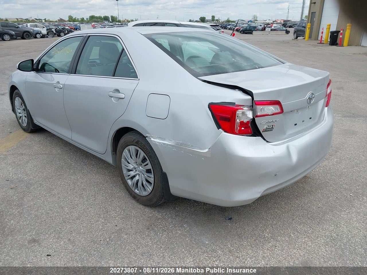 4T1BF1FK6EU372816 · 2014 TOYOTA CAMRY LE · 6/16