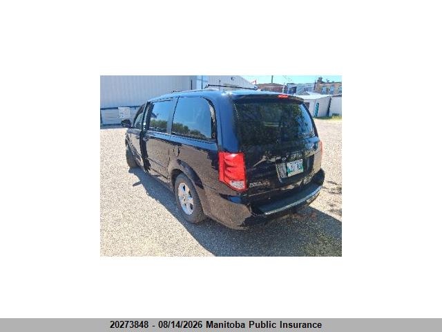 2D4RN4DG1BR687136 · 2011 DODGE GRAND CARAVAN SXT