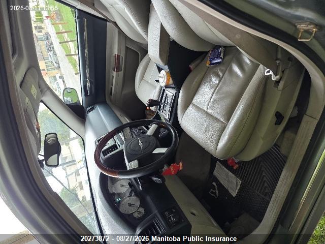 2C3JA53G15H106911 · 2005 CHRYSLER 300 LIMITED · 6/8