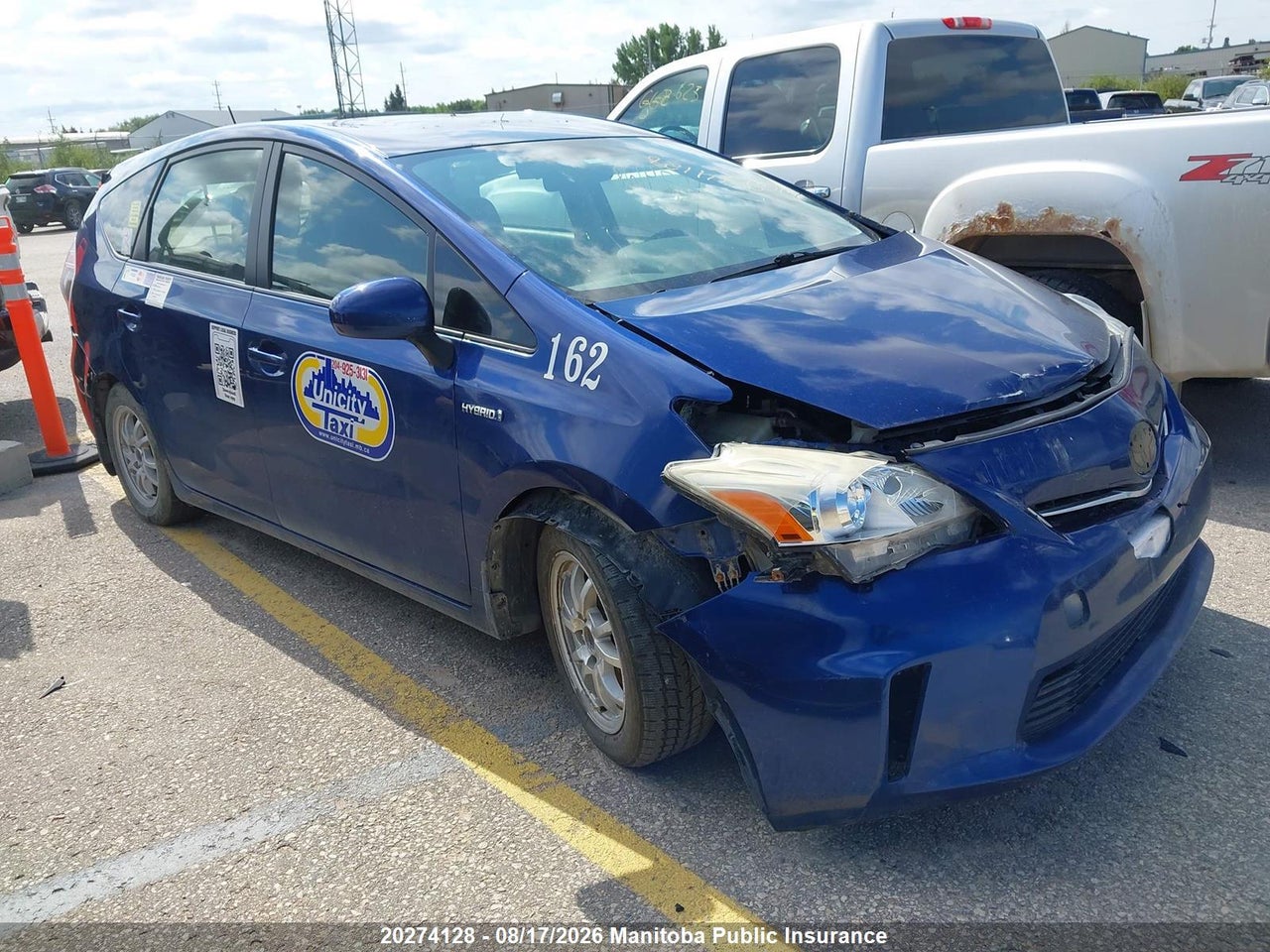 JTDZN3EU8E3301756 · 2014 TOYOTA PRIUS V