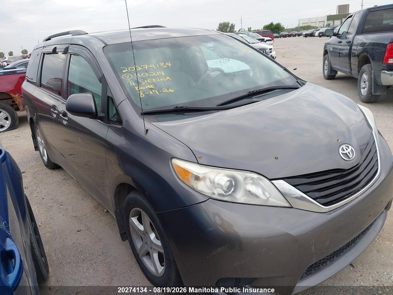 5TDKK3DC7BS110214 · 2011 TOYOTA SIENNA LE V6